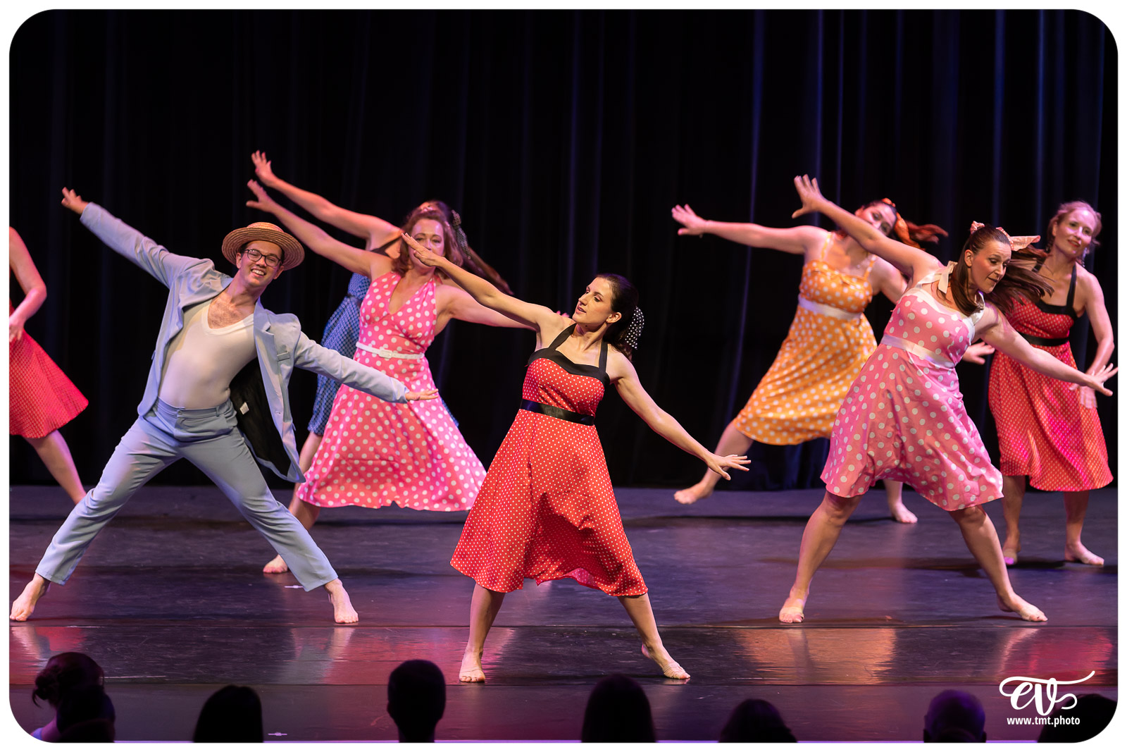 ECOLE DE DANSE CÉCILE ADAMOW